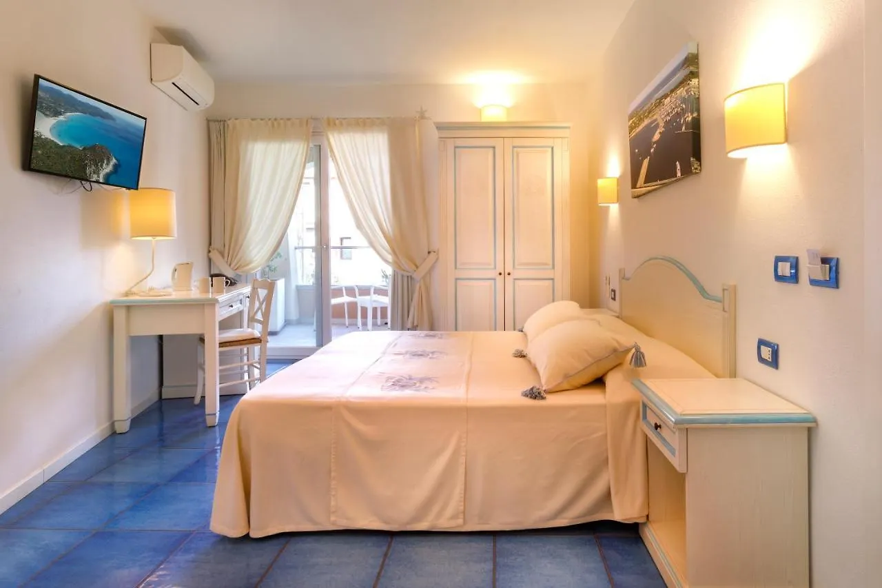 Janas Hotel Villasimius 3*,